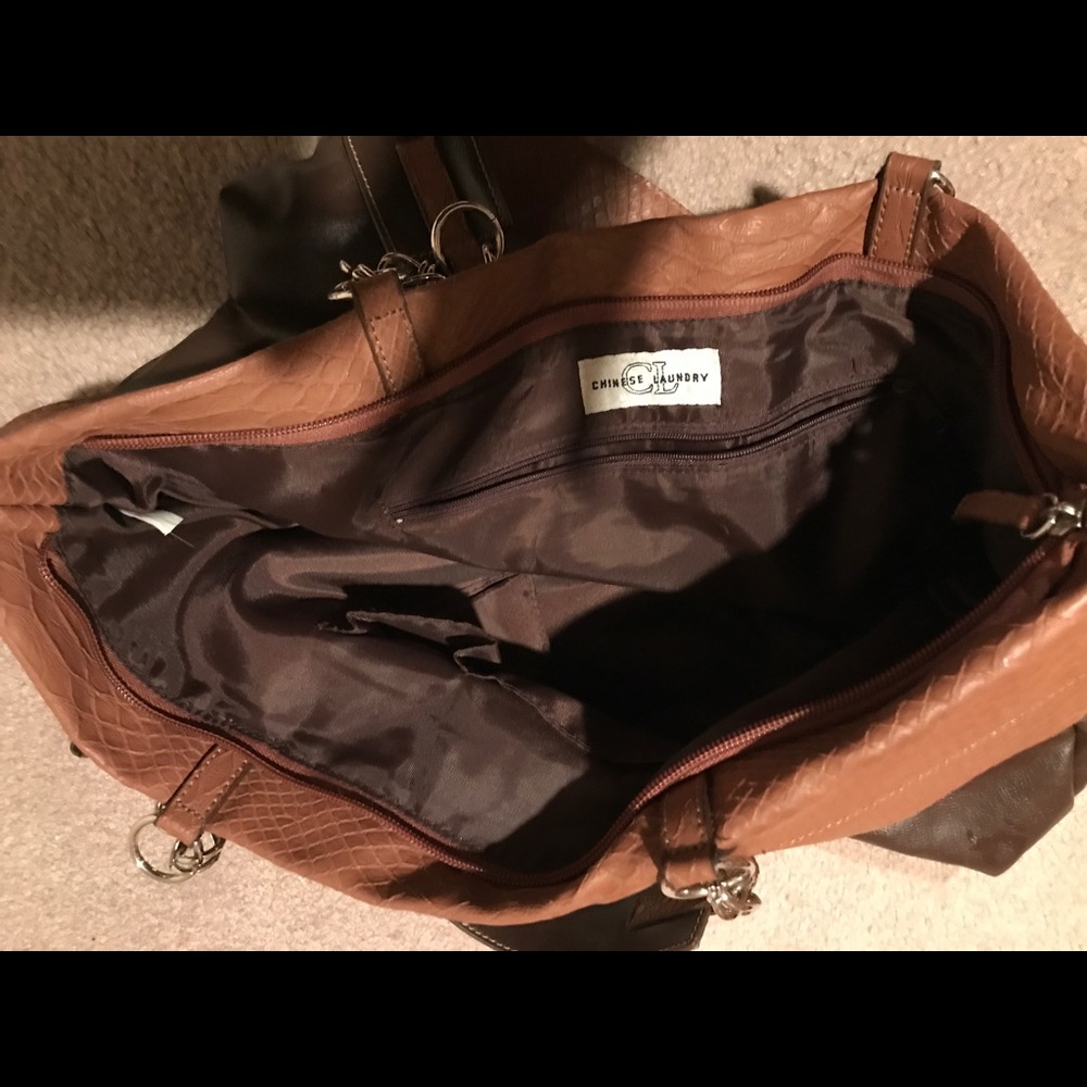 Tote - Picture 4 of 4